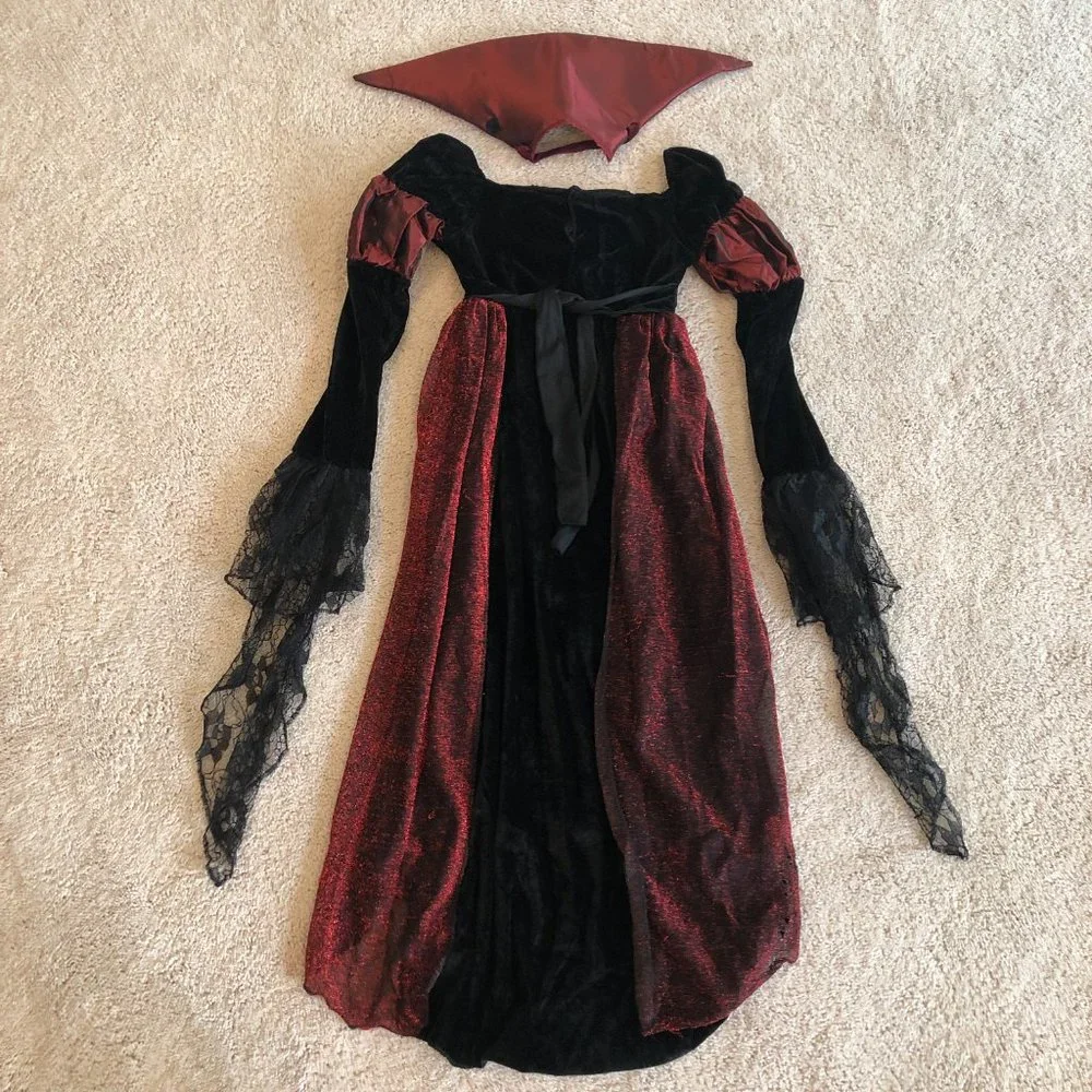 Disguise Princess Vampira Deluxe Costume Halloween Girls Black Red Velvety Dress - Picture 3 of 10